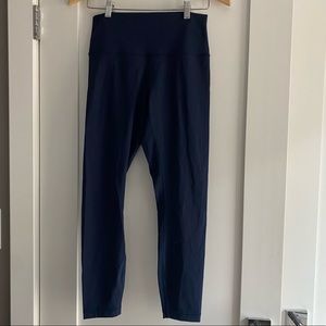 Lululemon Wunder Under 25”